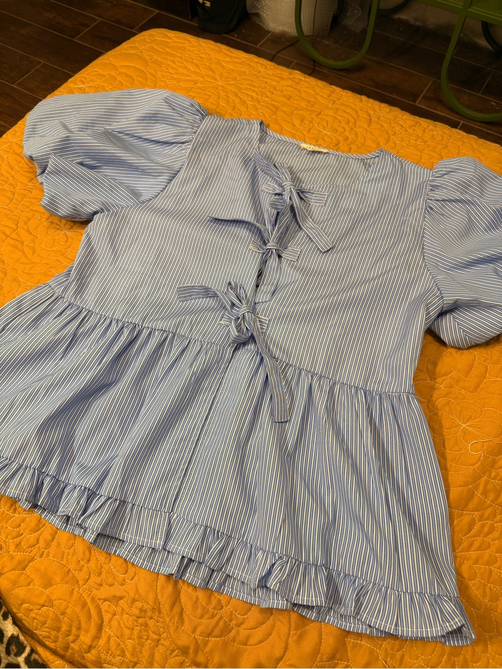 Jodifl Striped Tie Front Puff Sleeve Blouse